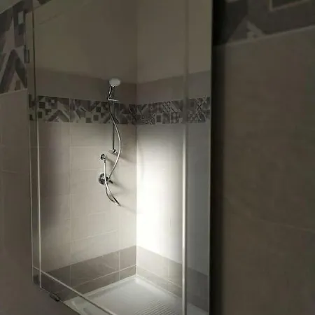 Apartment Casa Nel 'via Del Mulino' *